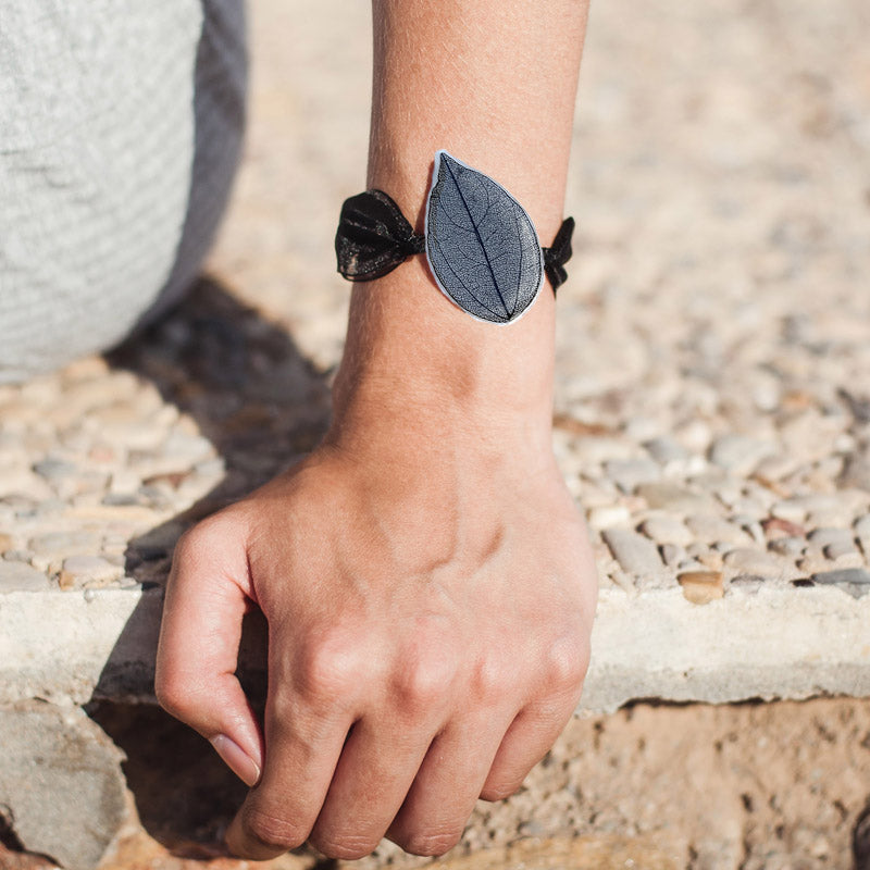 Pulsera Hoja Negra