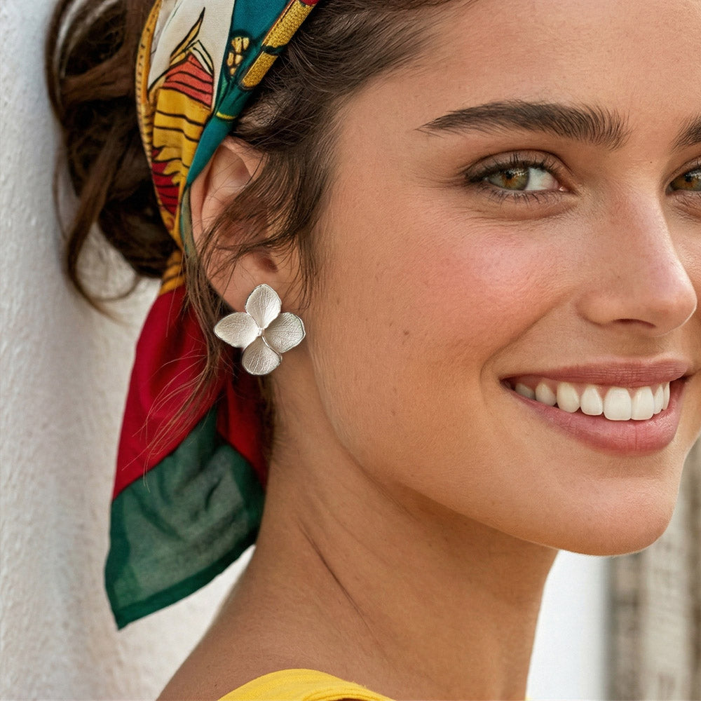 Pendientes Flores de Hortensia PLATA tuerca