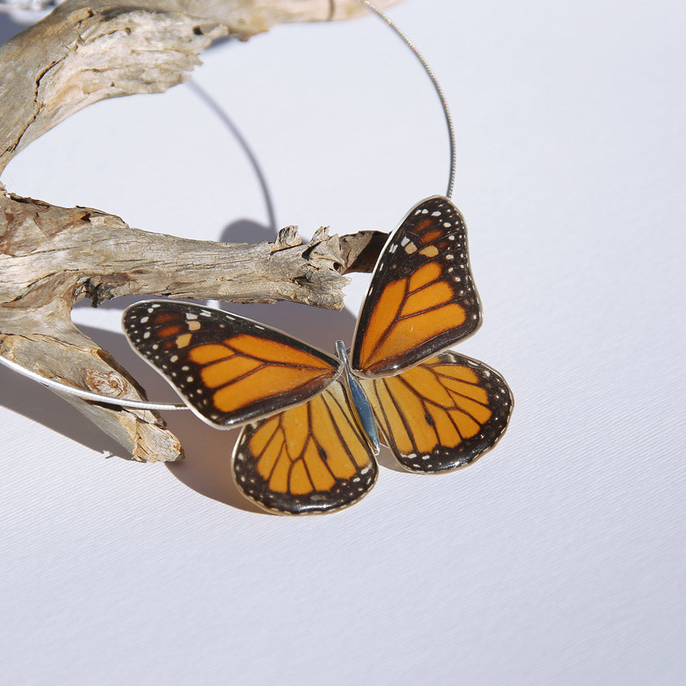 Whole Monarch Butterfly Choker 4 wings