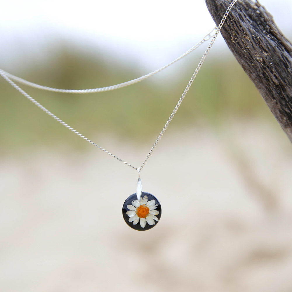 Mini Daisy Pendant