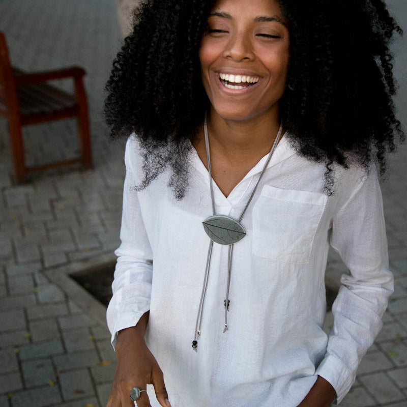 Colgante Hoja Negra regulable