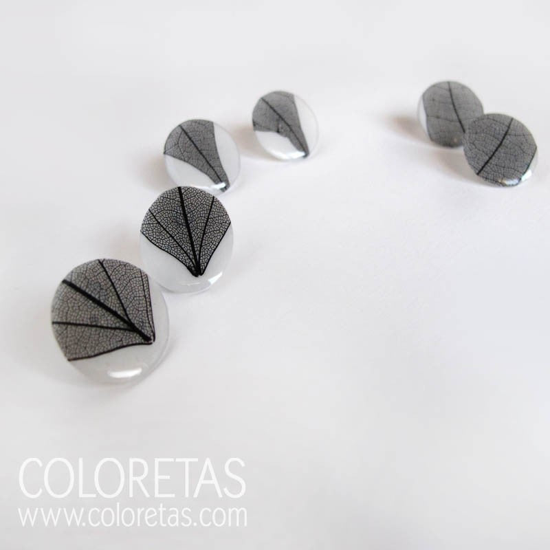 Pendientes Hoja Negra tuerca