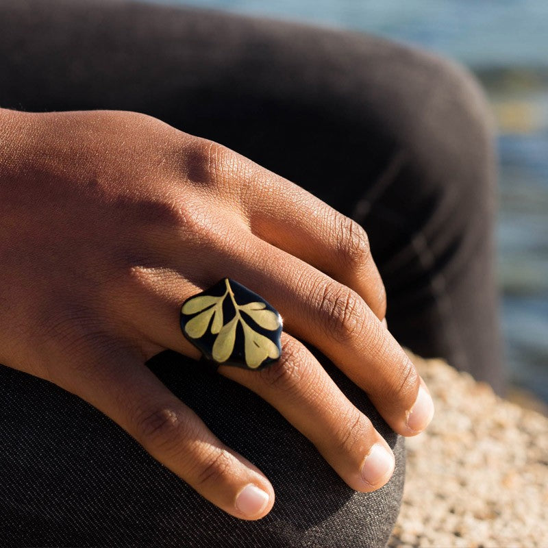 Anillo hojas de Ruda regulable