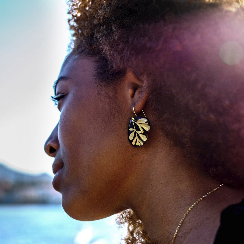 Pendientes hojas de Ruda de gancho