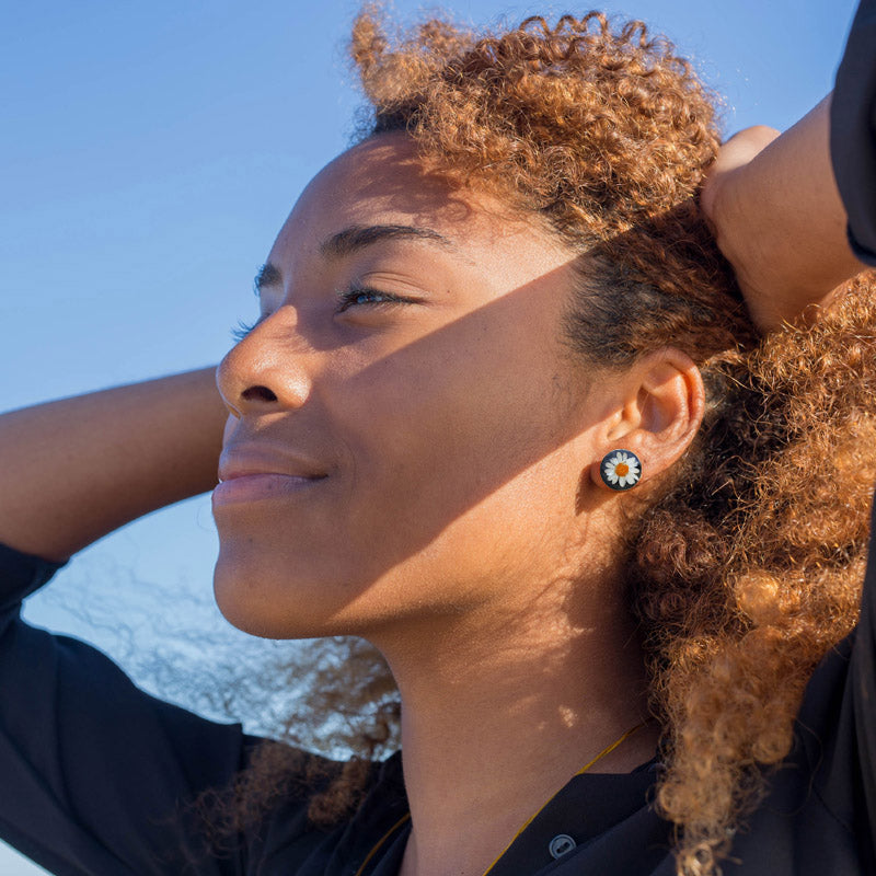 Pendientes margaritas de tuerca