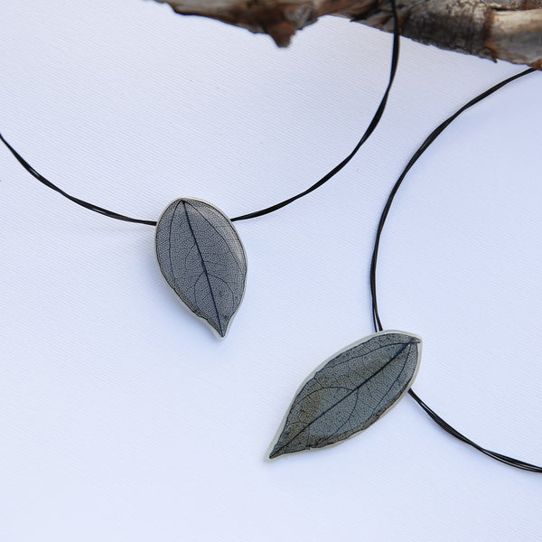 Black Leaf Pendant