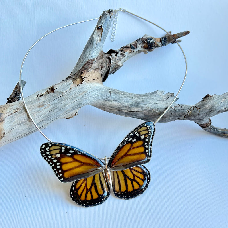 Whole Monarch Butterfly Choker 4 wings