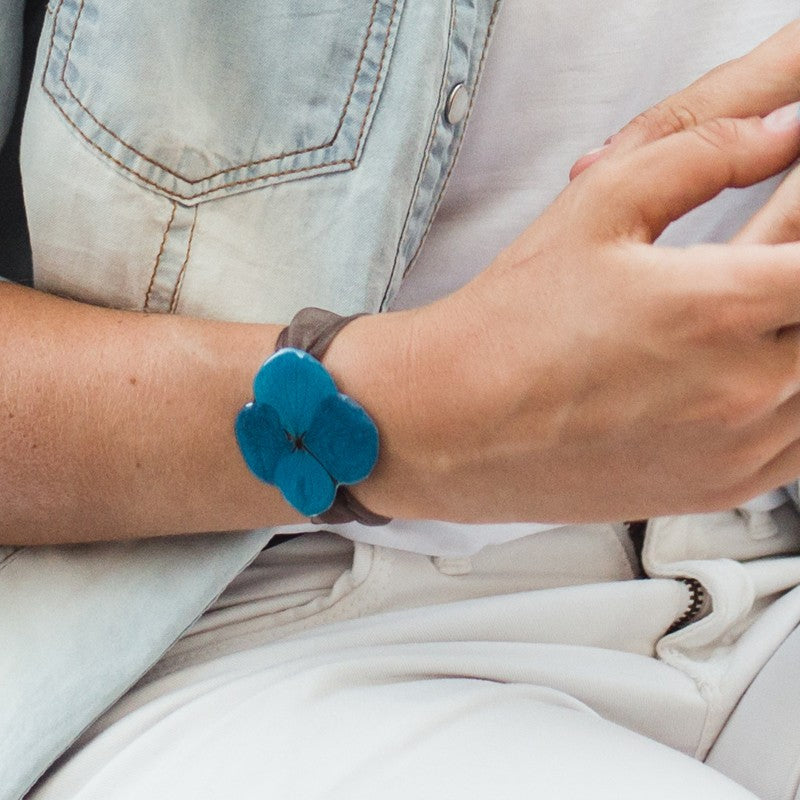 Hydrangea bracelet 1 flower