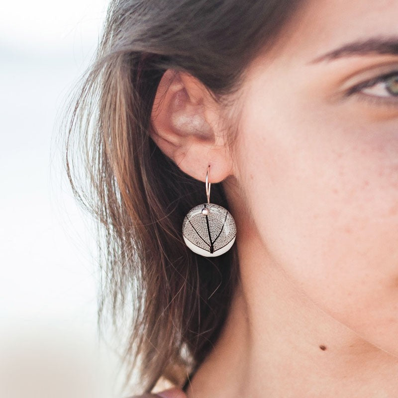 Pendientes Hoja Negra gancho