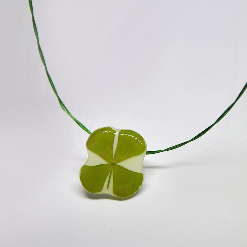 4 leaf clover pendant