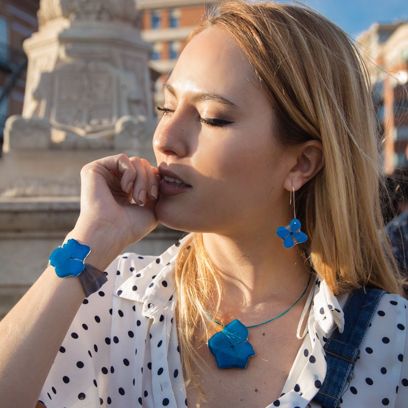 Hydrangea bracelet 1 flower